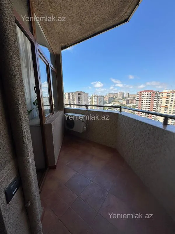 Satılır 3 otaqlı yeni tikili 185 m²