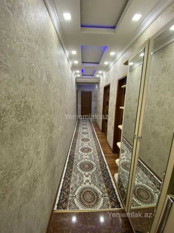 Satılır 3 otaqlı yeni tikili 115 m²