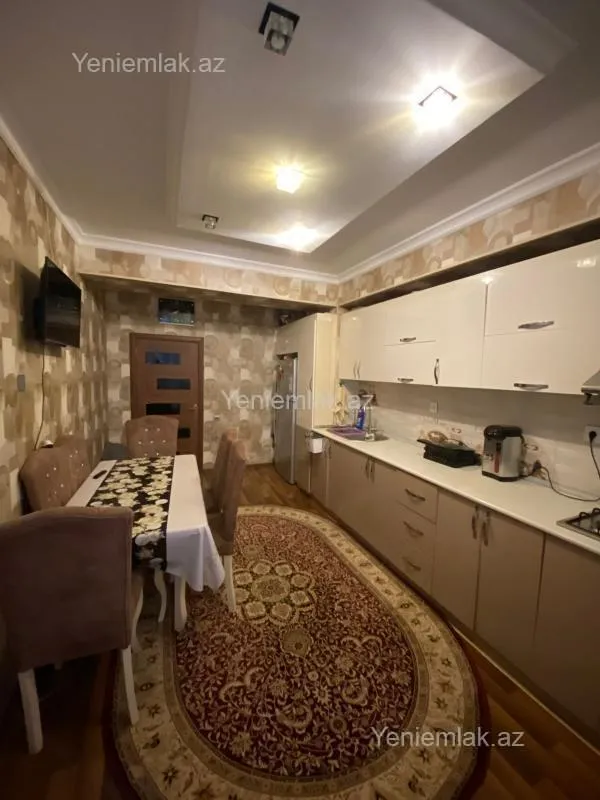 Satılır 3 otaqlı yeni tikili 115 m²