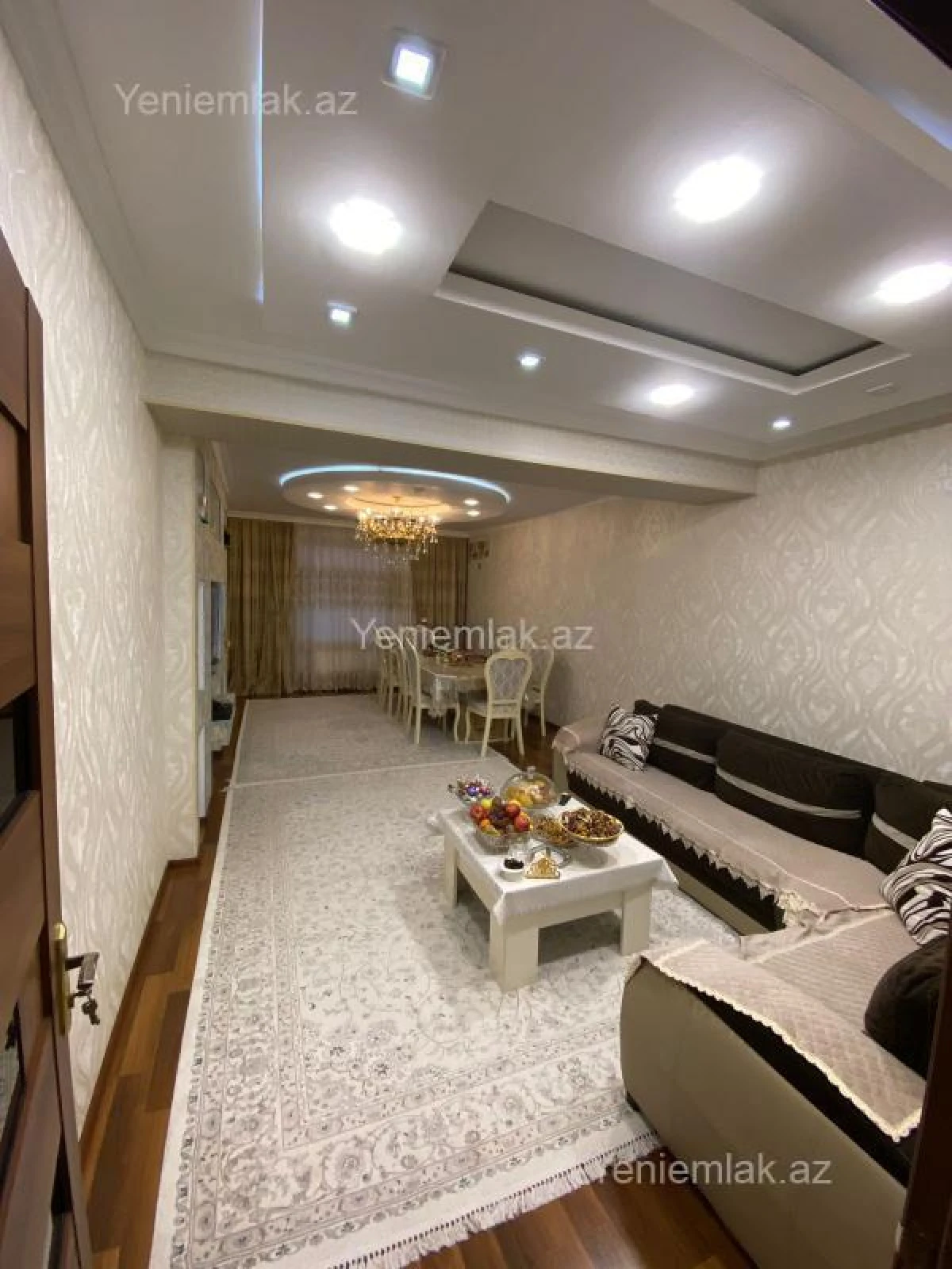 Satılır 3 otaqlı yeni tikili 115 m²