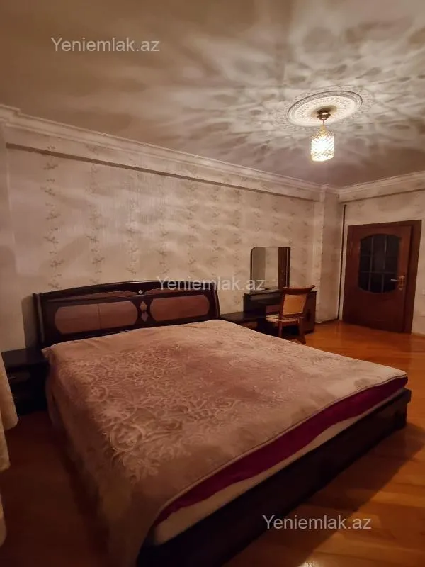 Satılır 3 otaqlı yeni tikili 90 m²