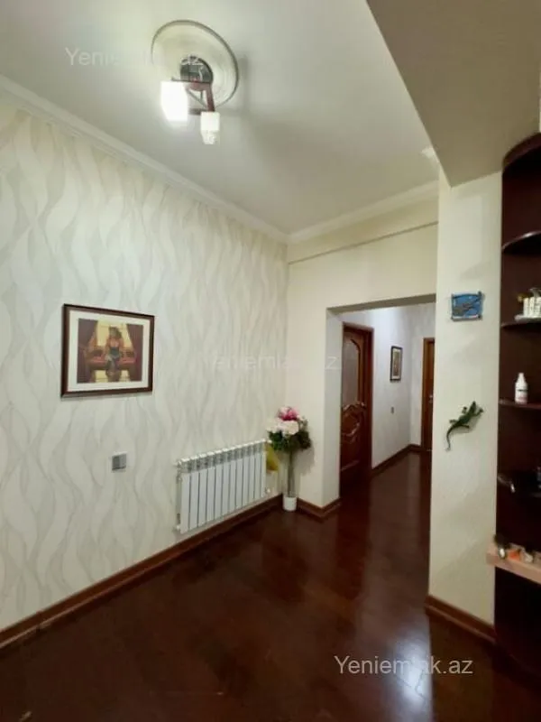 Satılır 3 otaqlı yeni tikili 117 m²