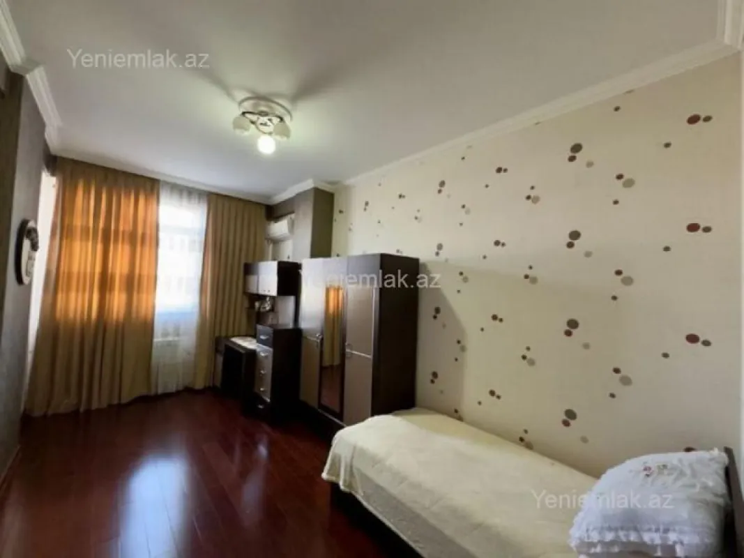 Satılır 3 otaqlı yeni tikili 117 m²