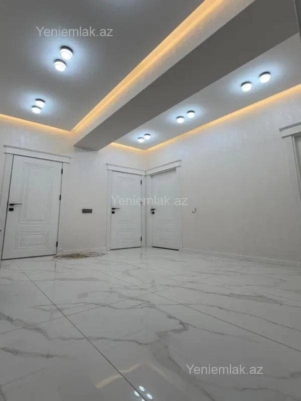 Satılır 3 otaqlı yeni tikili 100 m²