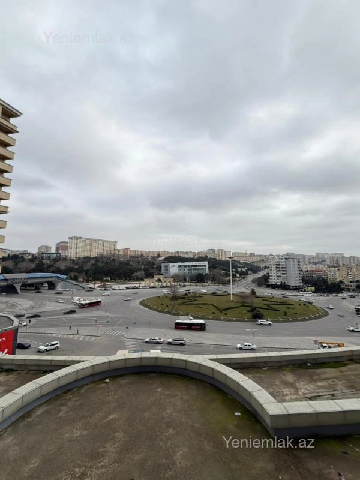 Satılır 3 otaqlı yeni tikili 100 m²