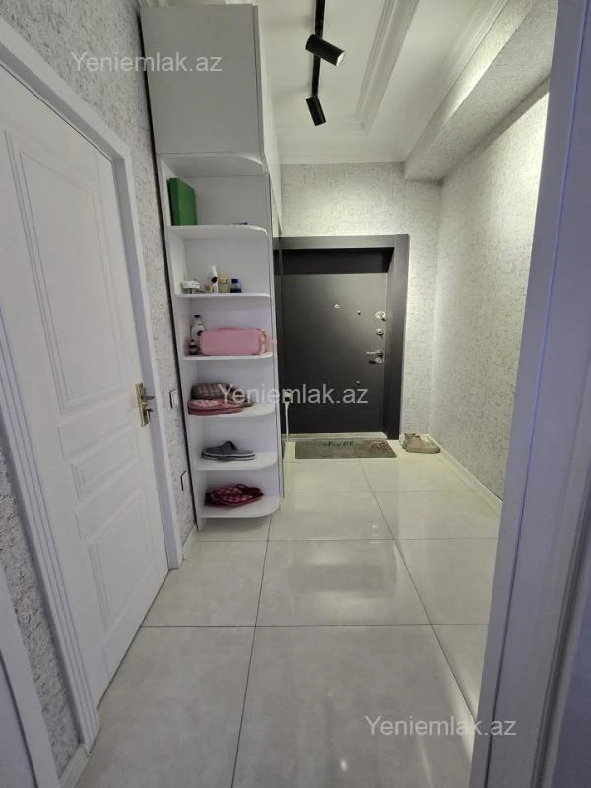 Satılır 3 otaqlı yeni tikili 103 m²