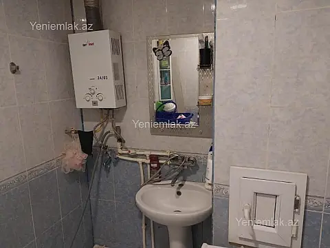 Satılır 2 otaqlı köhnə tikili 50 m²