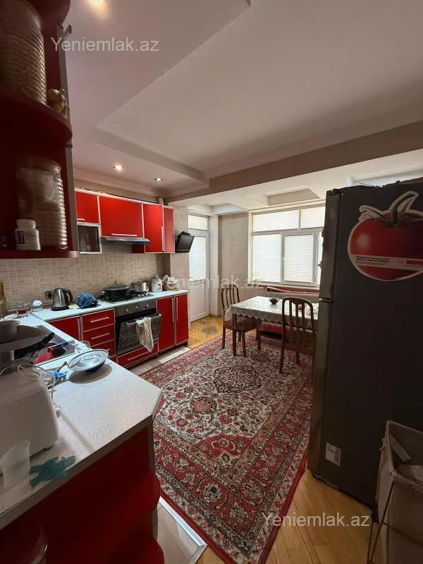 Satılır 3 otaqlı yeni tikili 115 m²