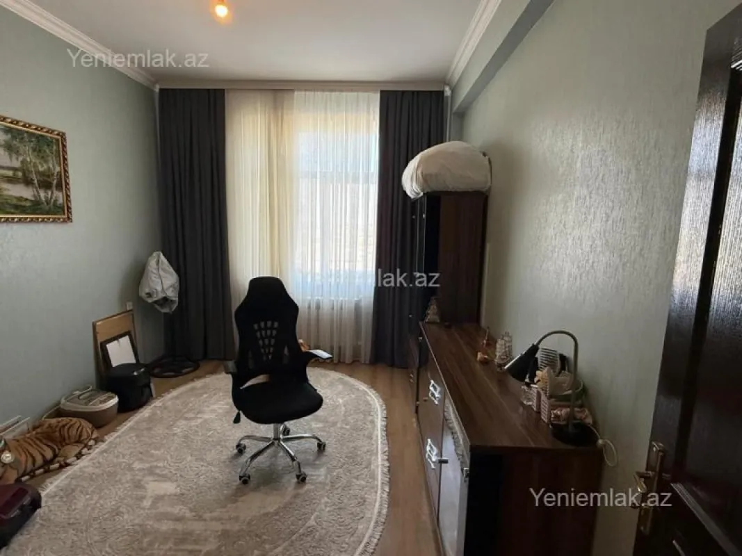 Satılır 3 otaqlı yeni tikili 77 m²