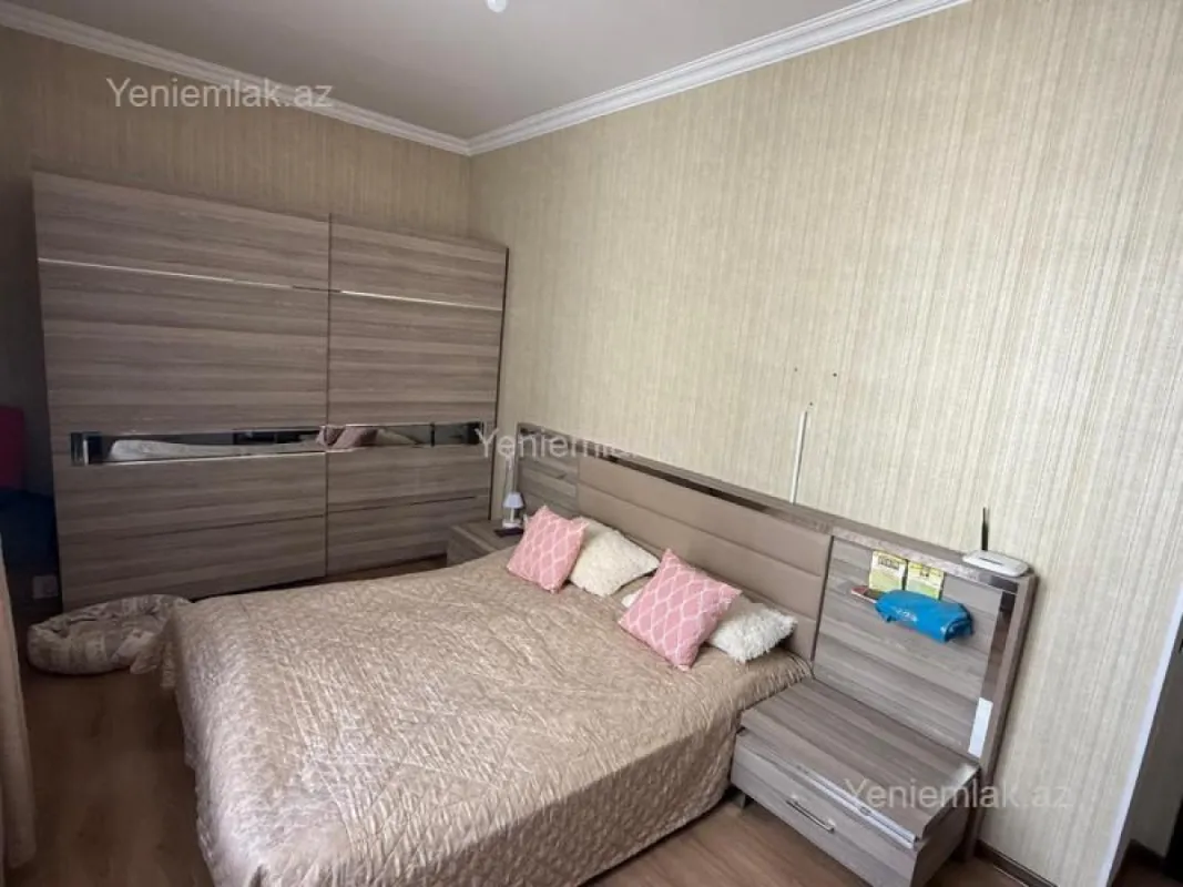 Satılır 3 otaqlı yeni tikili 77 m²