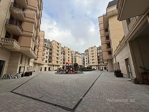 Satılır 4 otaqlı yeni tikili 195 m²