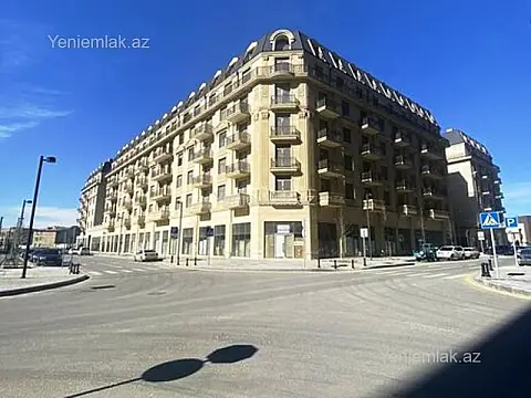 Satılır 4 otaqlı yeni tikili 195 m²