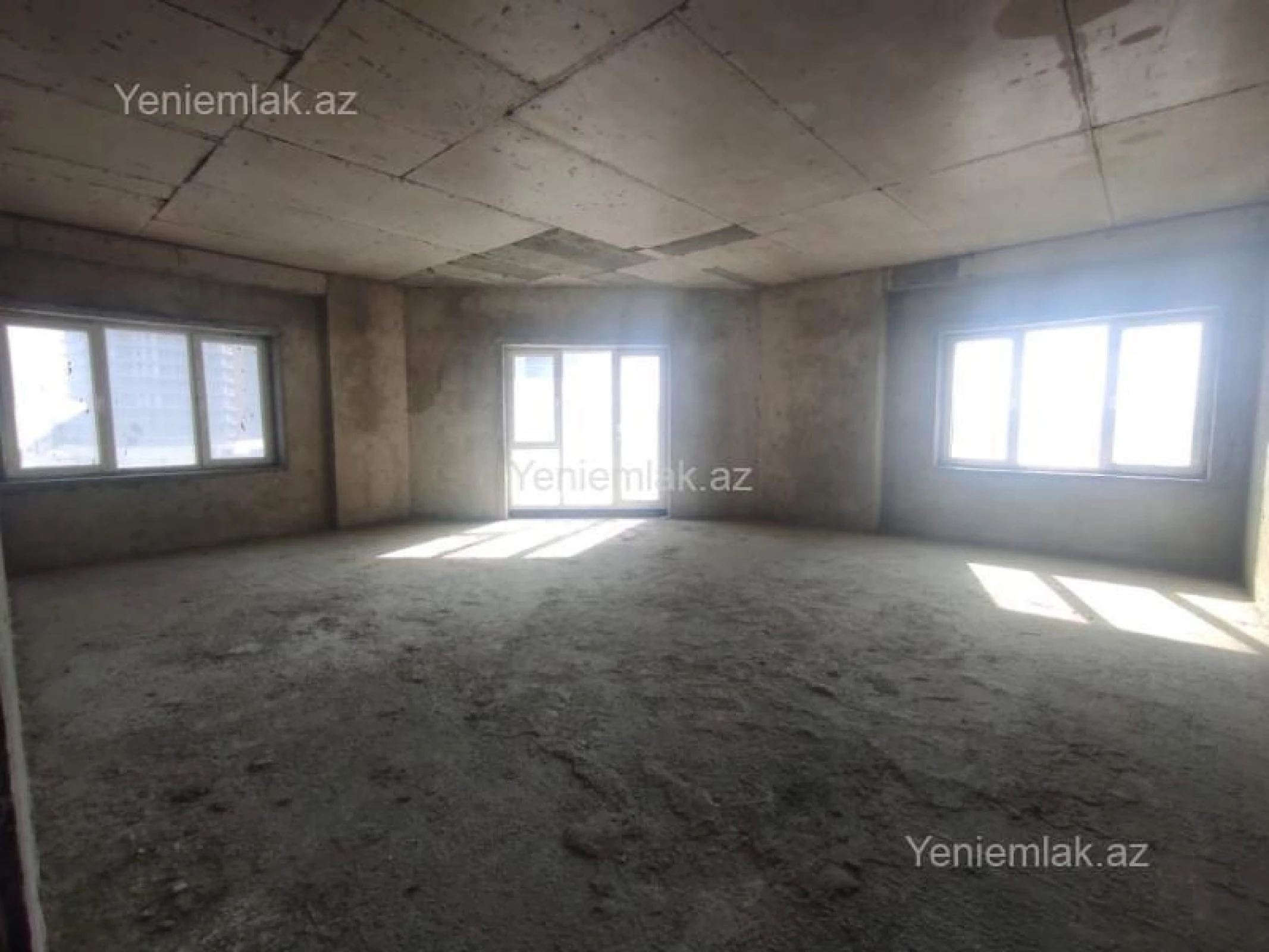 Satılır 4 otaqlı yeni tikili 195 m²