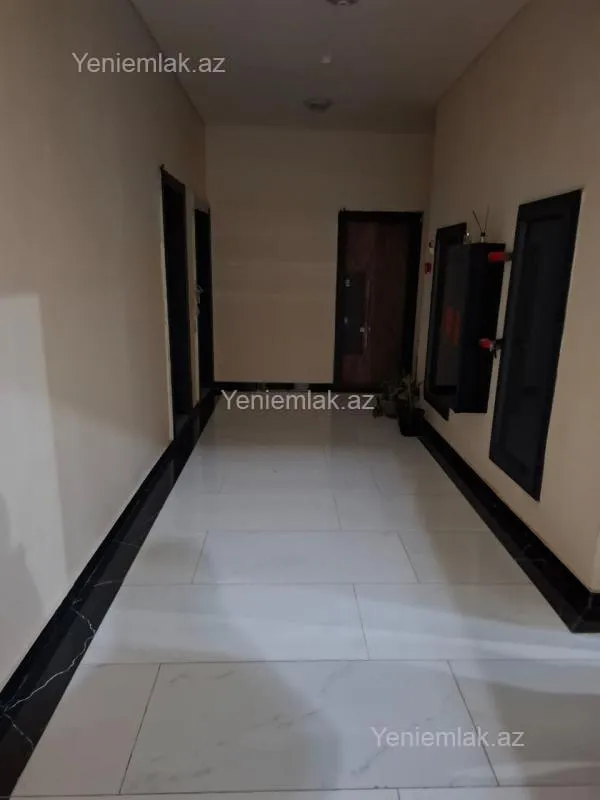 Satılır 2 otaqlı yeni tikili 72 m²