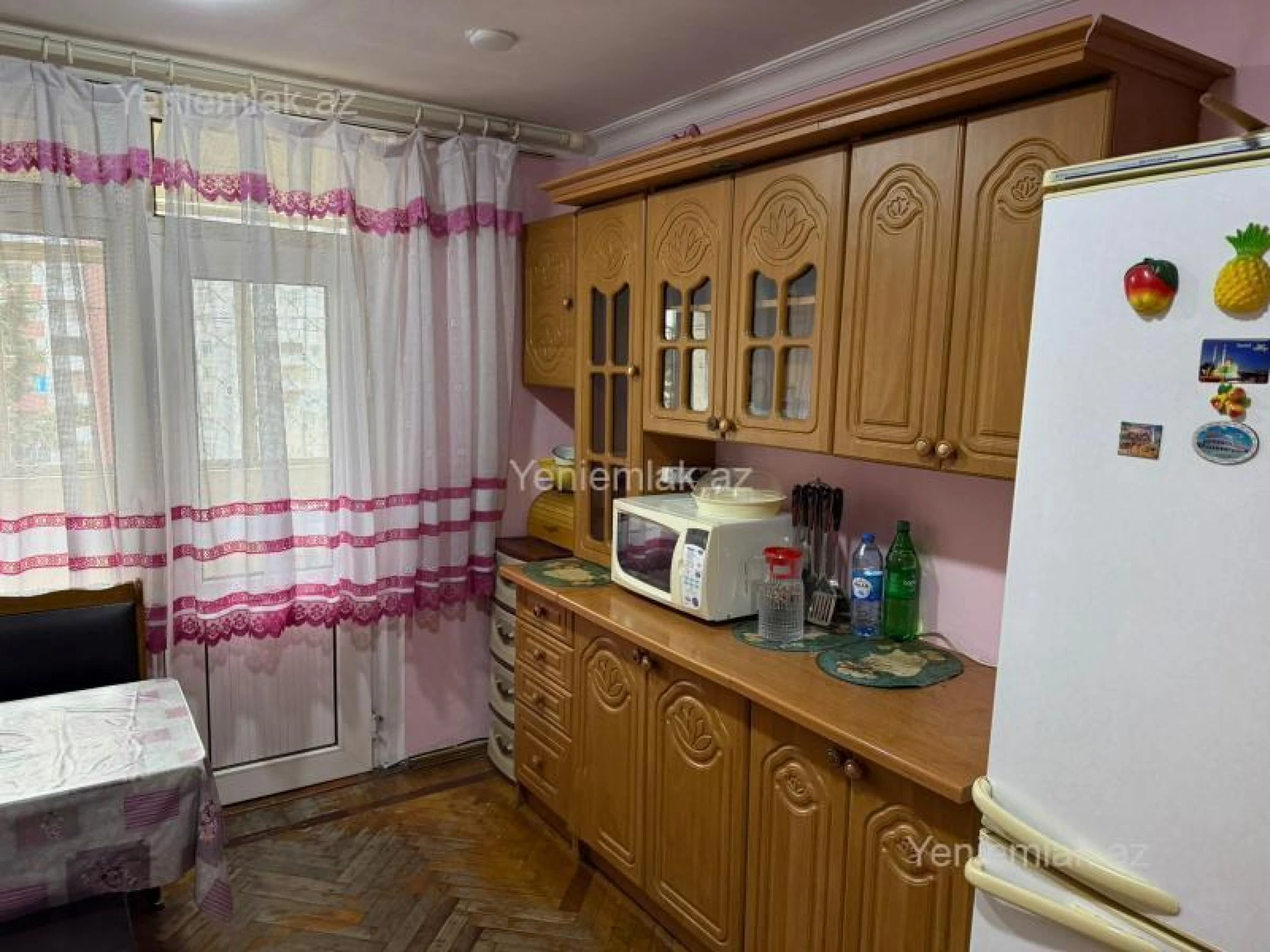 Satılır 3 otaqlı köhnə tikili 70 m²