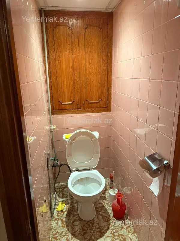 Satılır 3 otaqlı köhnə tikili 70 m²