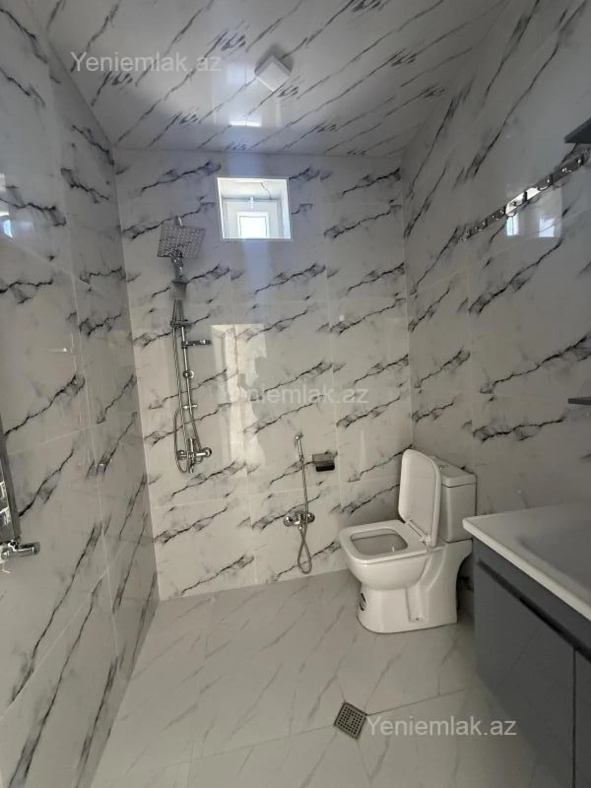 Satılır 4 otaqlı həyət evi 120 m²