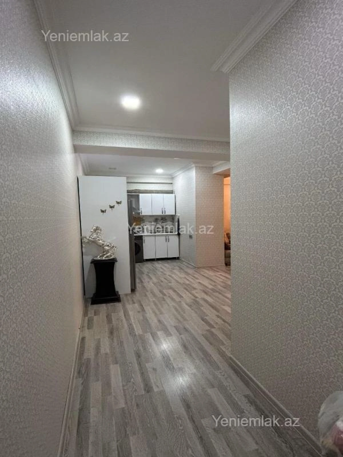 Satılır 3 otaqlı yeni tikili 76 m²