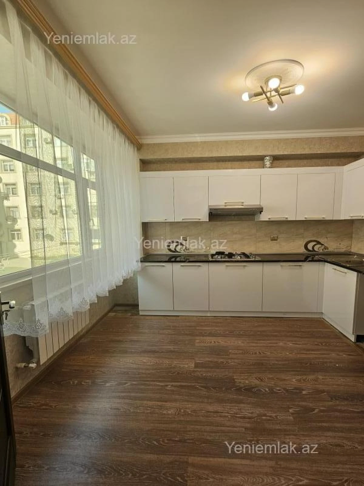 Satılır 3 otaqlı yeni tikili 83 m²