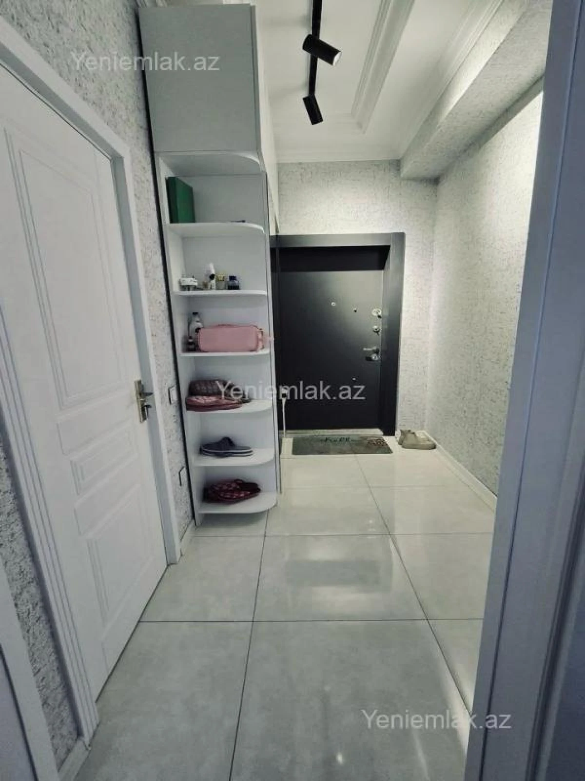 Satılır 3 otaqlı yeni tikili 103 m²