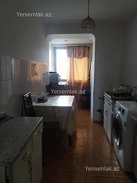 Satılır 2 otaqlı köhnə tikili 65 m²