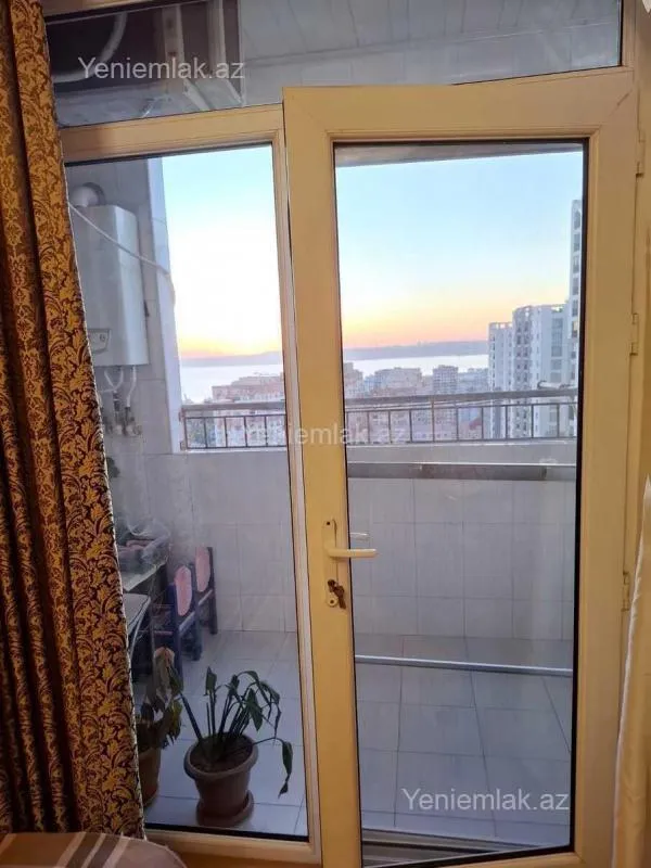 Satılır 3 otaqlı yeni tikili 95 m²