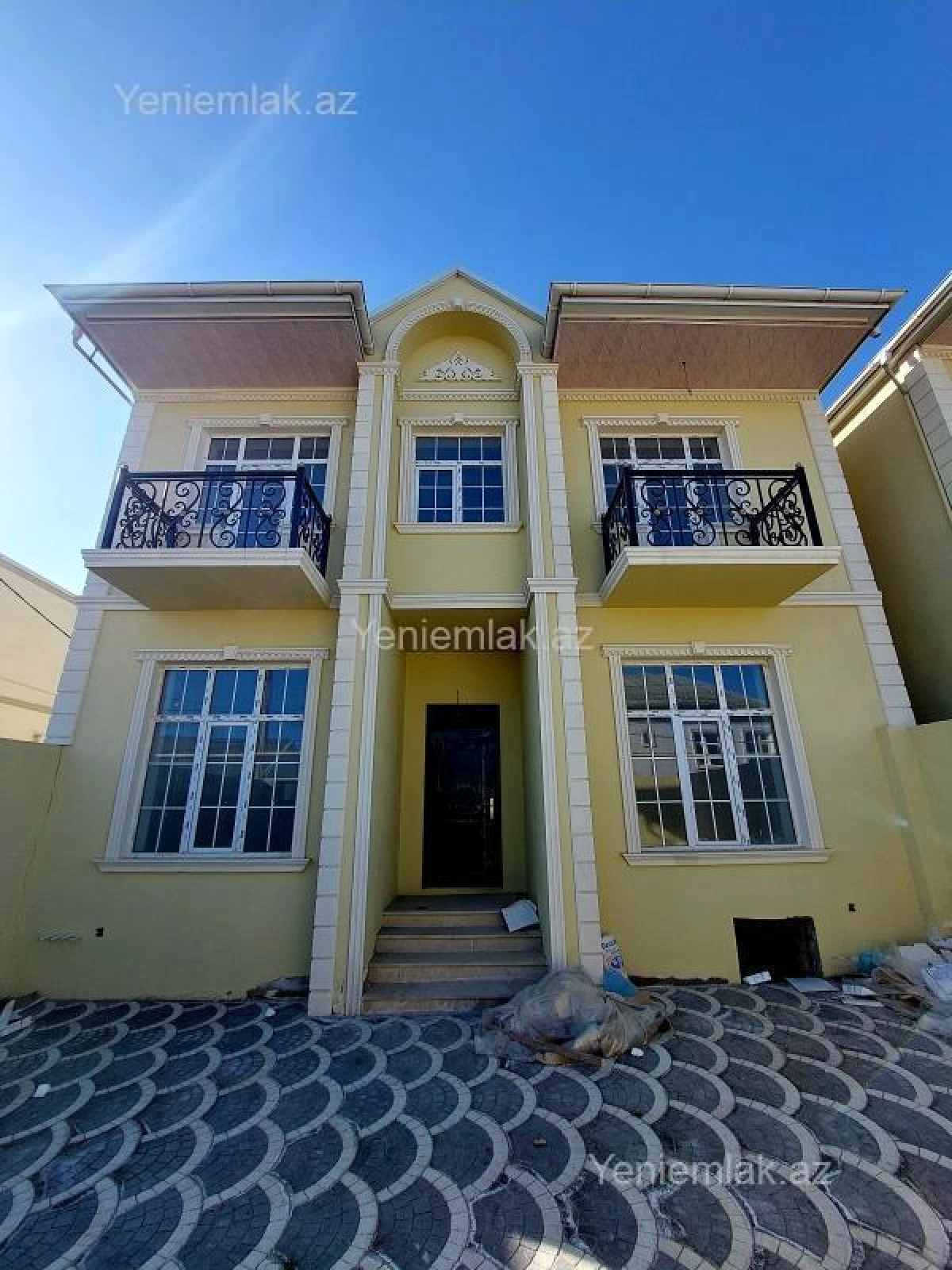 Satılır 6 otaqlı həyət evi 170 m²