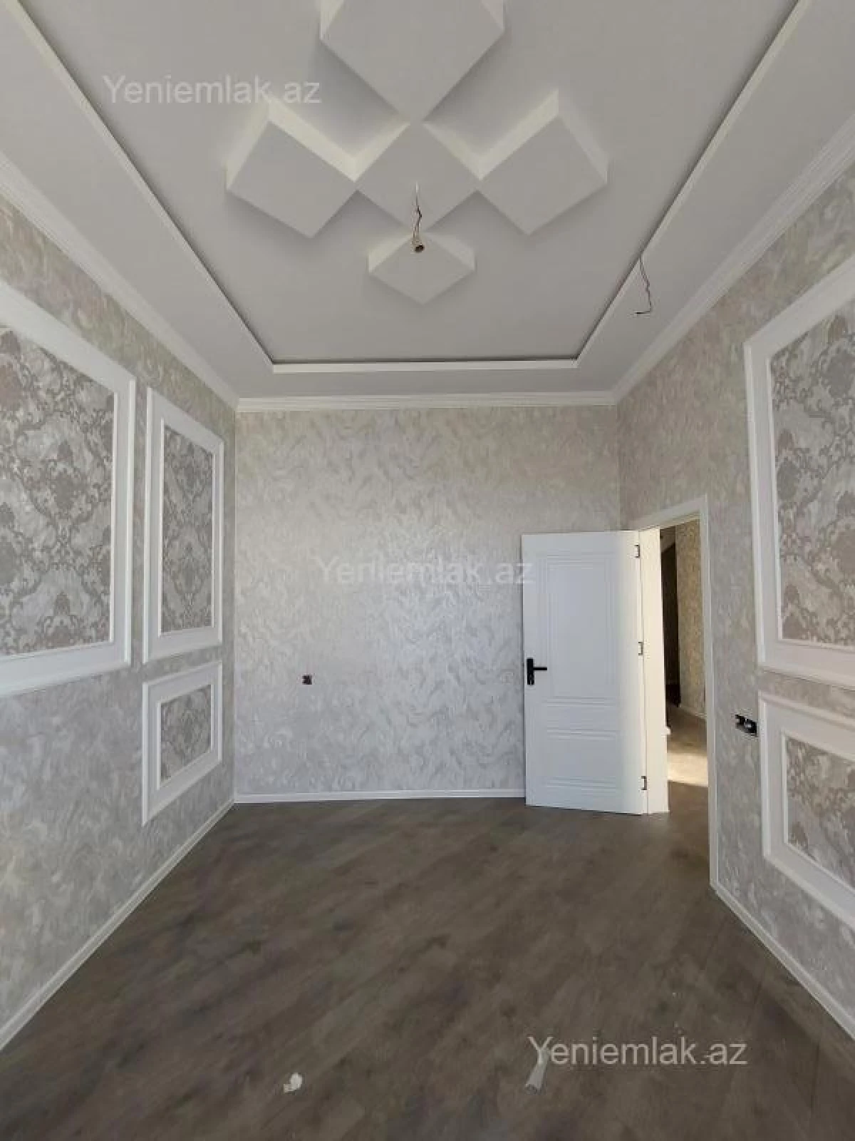 Satılır 6 otaqlı həyət evi 170 m²