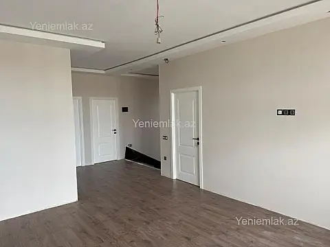 Satılır 6 otaqlı həyət evi 230 m²