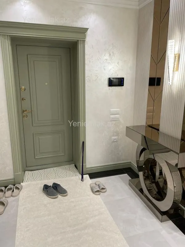 Satılır 4 otaqlı yeni tikili 217 m²