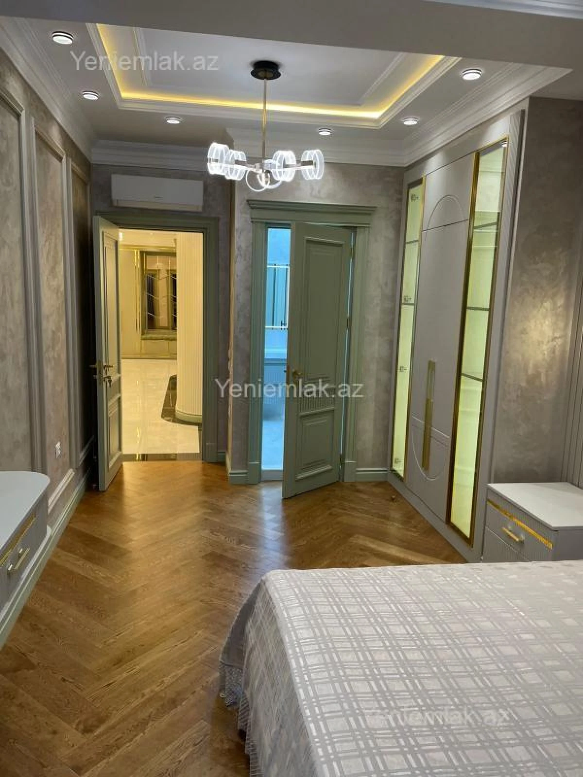 Satılır 4 otaqlı yeni tikili 217 m²