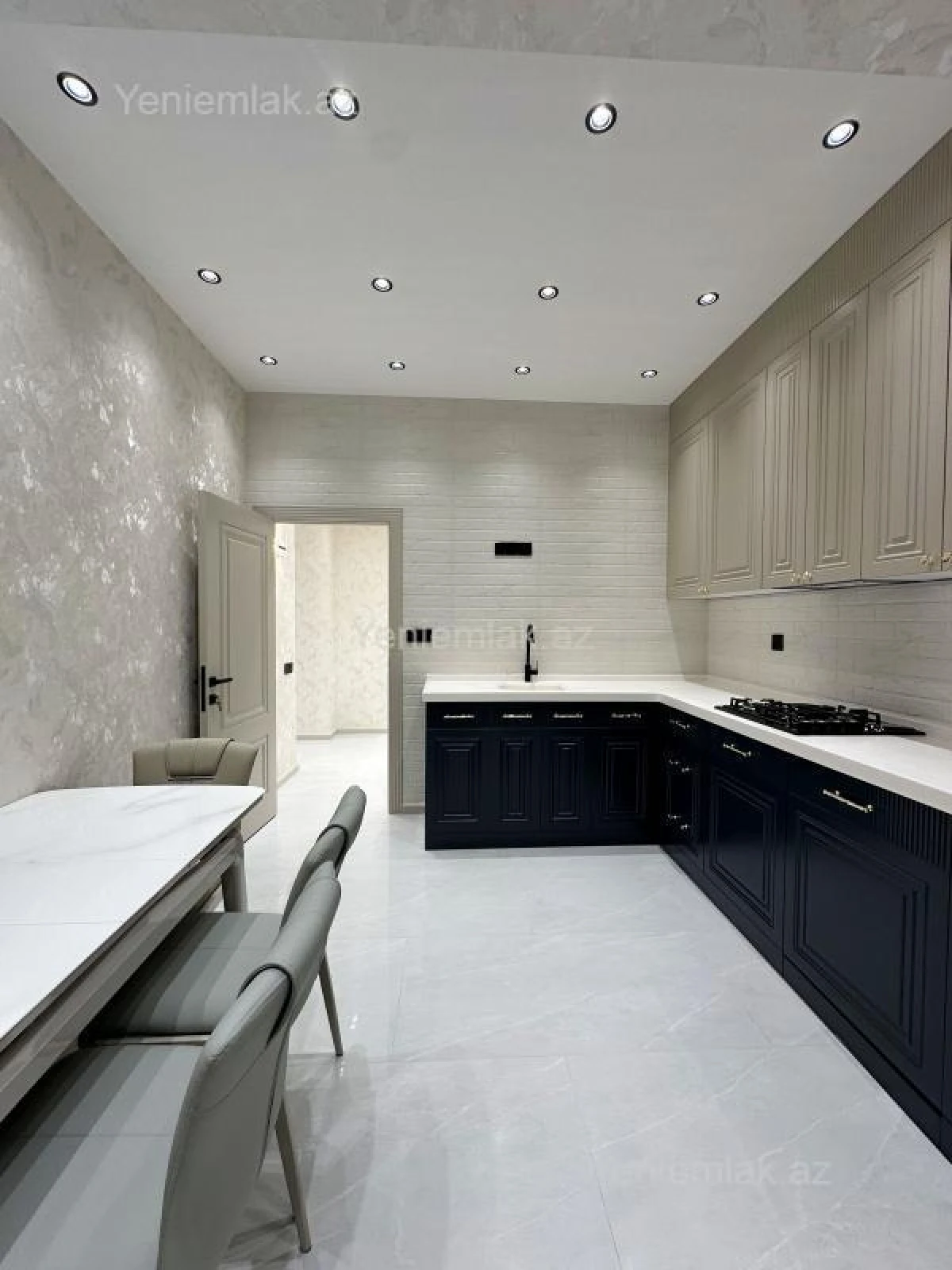 Satılır 2 otaqlı yeni tikili 80 m²