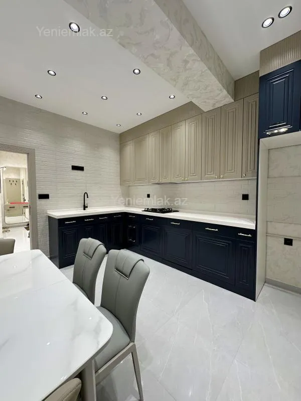 Satılır 2 otaqlı yeni tikili 80 m²