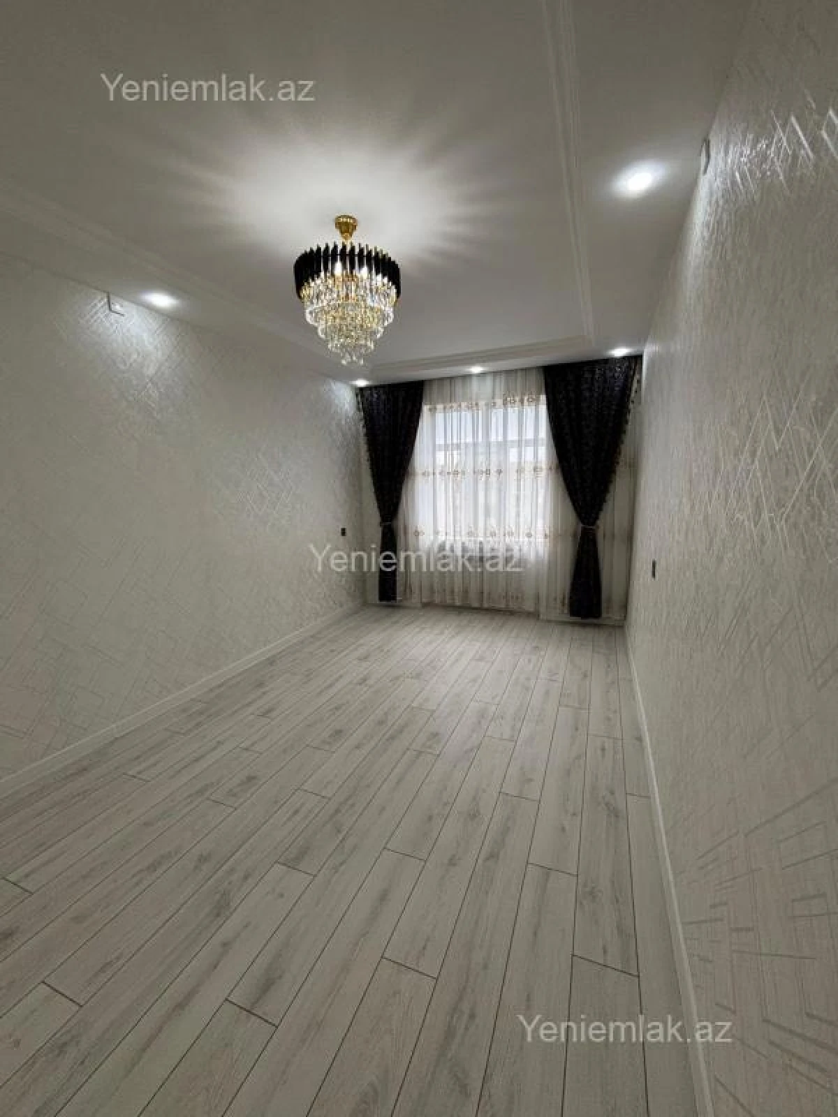 Satılır 2 otaqlı köhnə tikili 60 m²