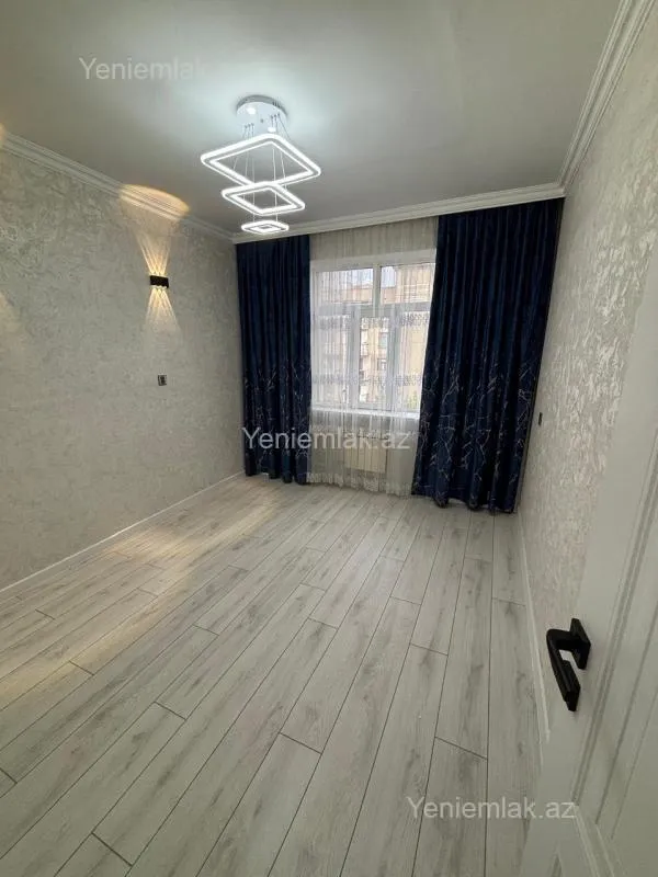 Satılır 2 otaqlı köhnə tikili 60 m²