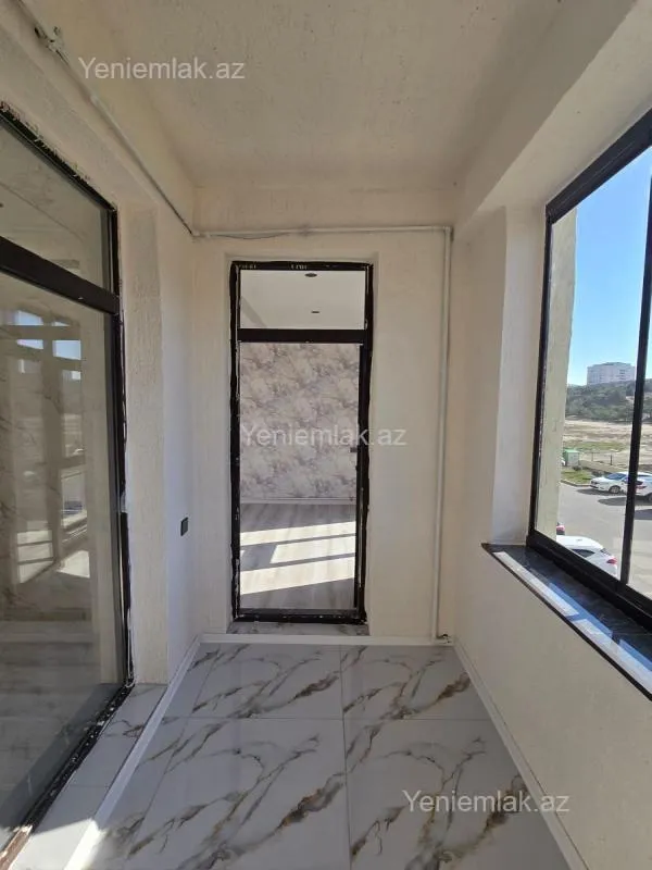 Satılır 3 otaqlı yeni tikili 61.5 m²