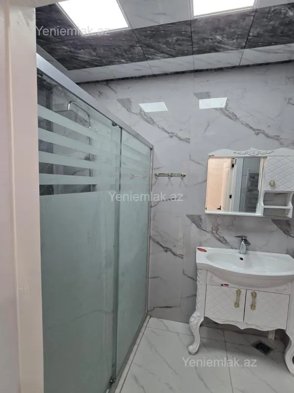 Satılır 3 otaqlı yeni tikili 61.5 m²