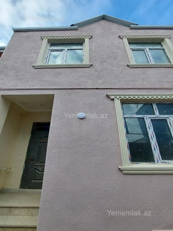 Satılır 4 otaqlı həyət evi 120 m²