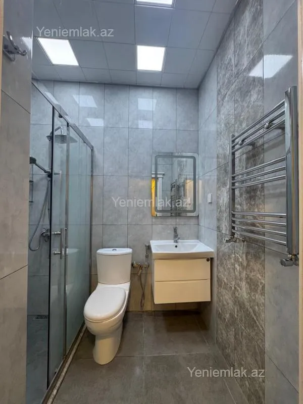 Satılır 2 otaqlı yeni tikili 65 m²