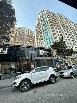 Satılır 3 otaqlı yeni tikili 132 m²