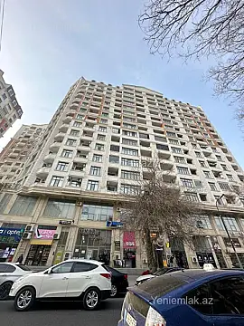 Satılır 3 otaqlı yeni tikili 132 m²