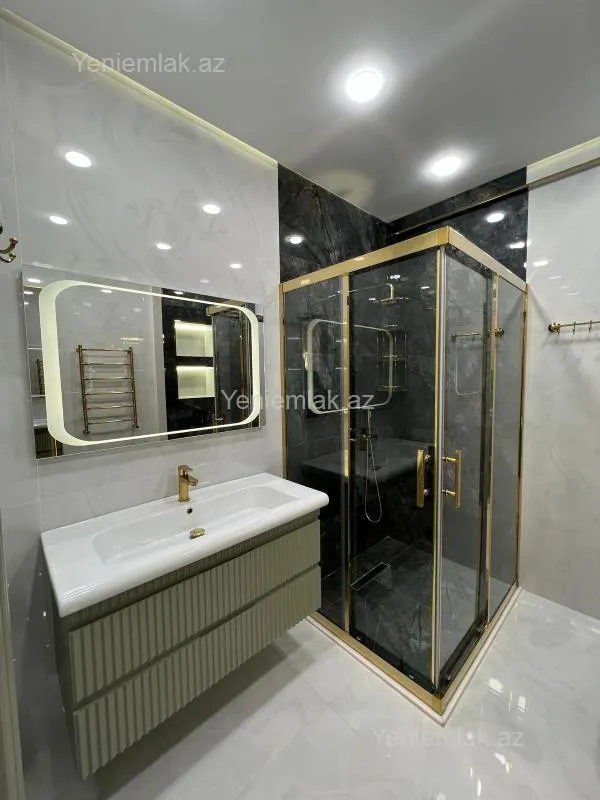 Satılır 3 otaqlı yeni tikili 132 m²