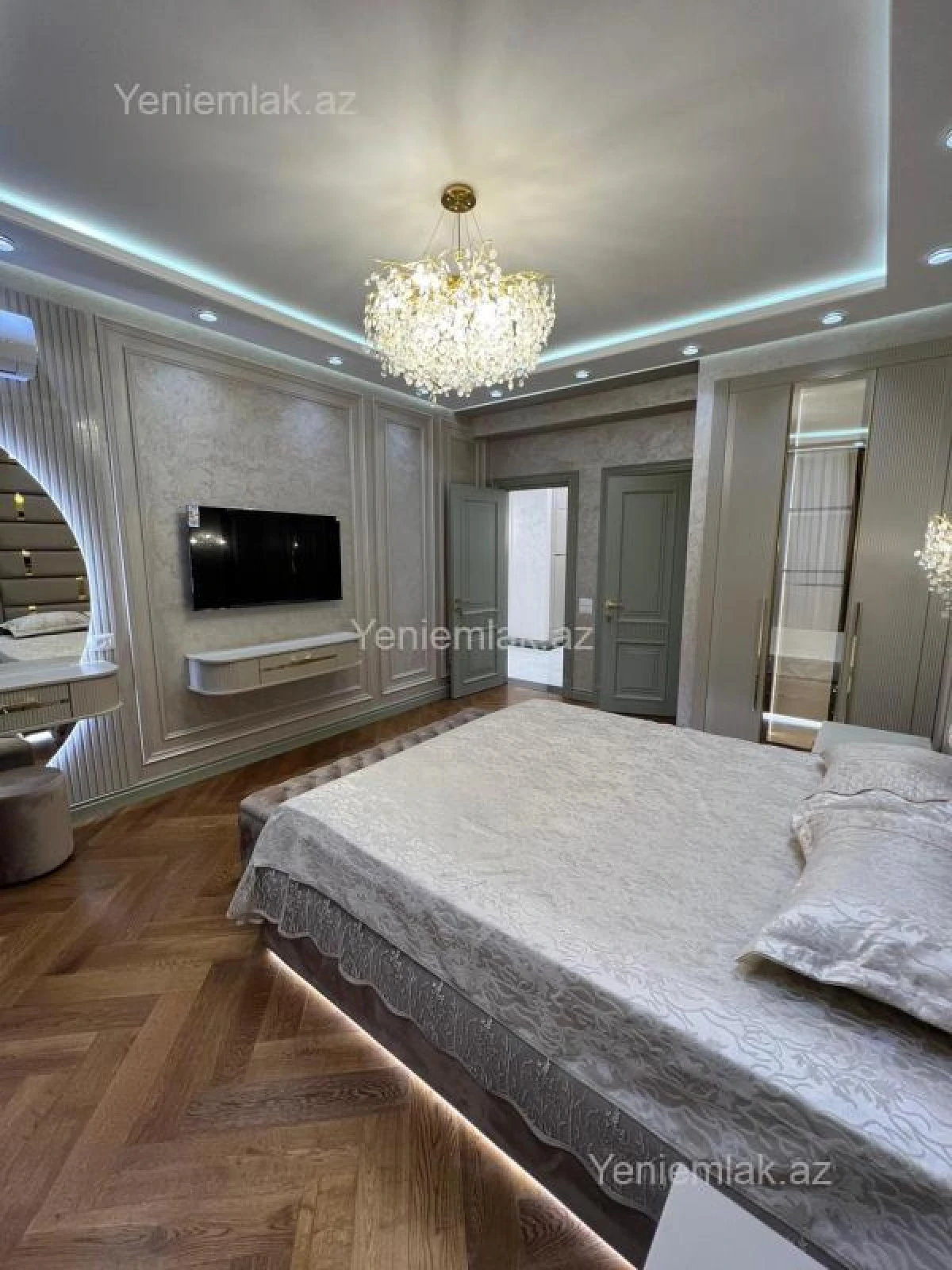 Satılır 3 otaqlı yeni tikili 132 m²