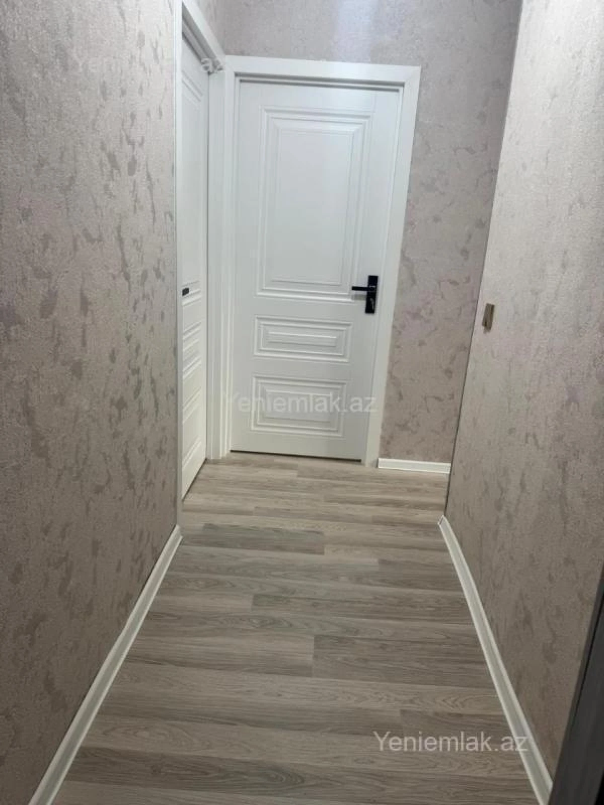 Satılır 3 otaqlı köhnə tikili 75 m²