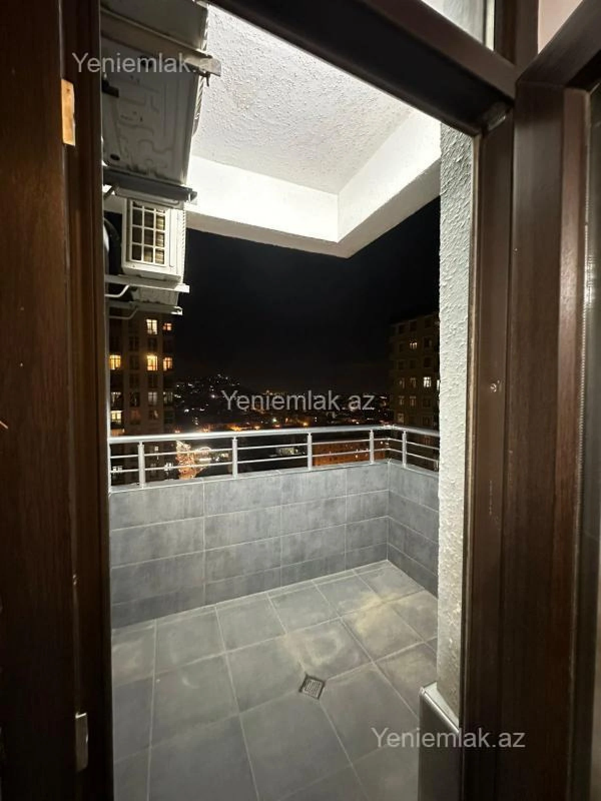 Satılır 3 otaqlı yeni tikili 110 m²