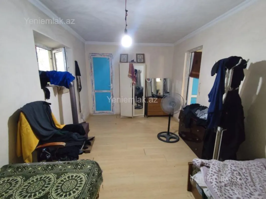 Satılır 2 otaqlı köhnə tikili 58 m²