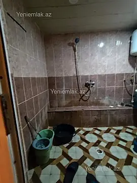 Satılır 2 otaqlı köhnə tikili 58 m²