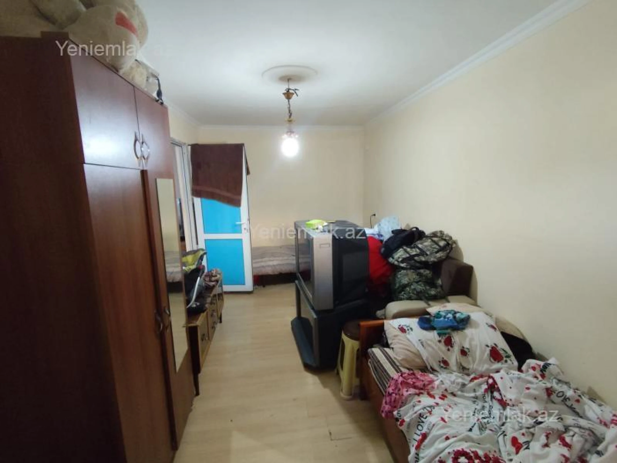 Satılır 2 otaqlı köhnə tikili 58 m²