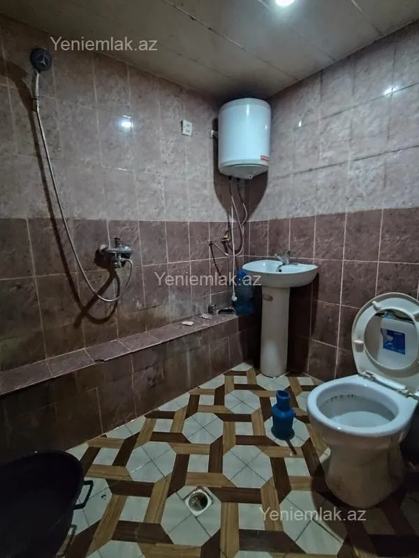 Satılır 2 otaqlı köhnə tikili 58 m²