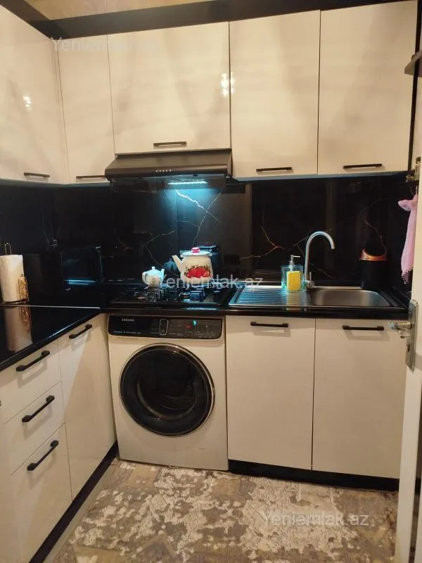 Satılır 3 otaqlı yeni tikili 65 m²